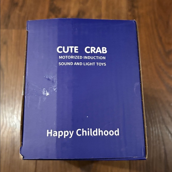 Qichen Cute Crab Toy with Sound and Light - Picture 5 of 11